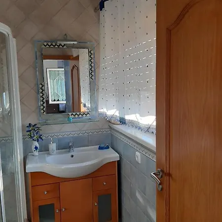 Maria Ines House 招待所